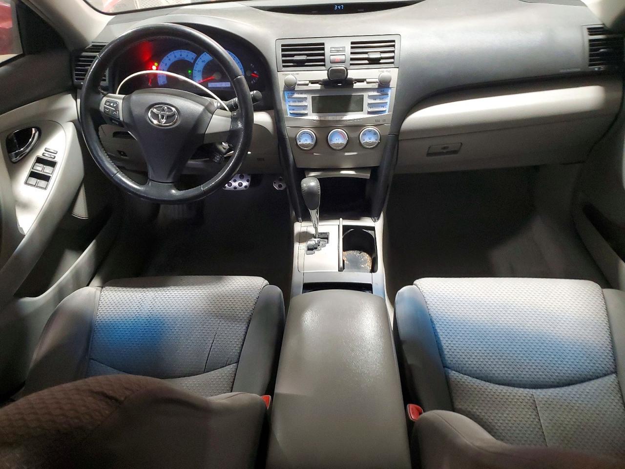 2011 TOYOTA CAMRY