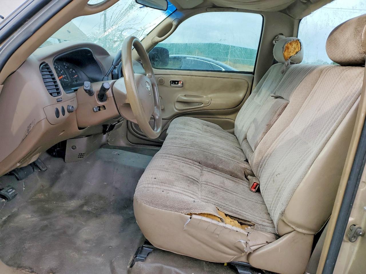 2004 TOYOTA TUNDRA