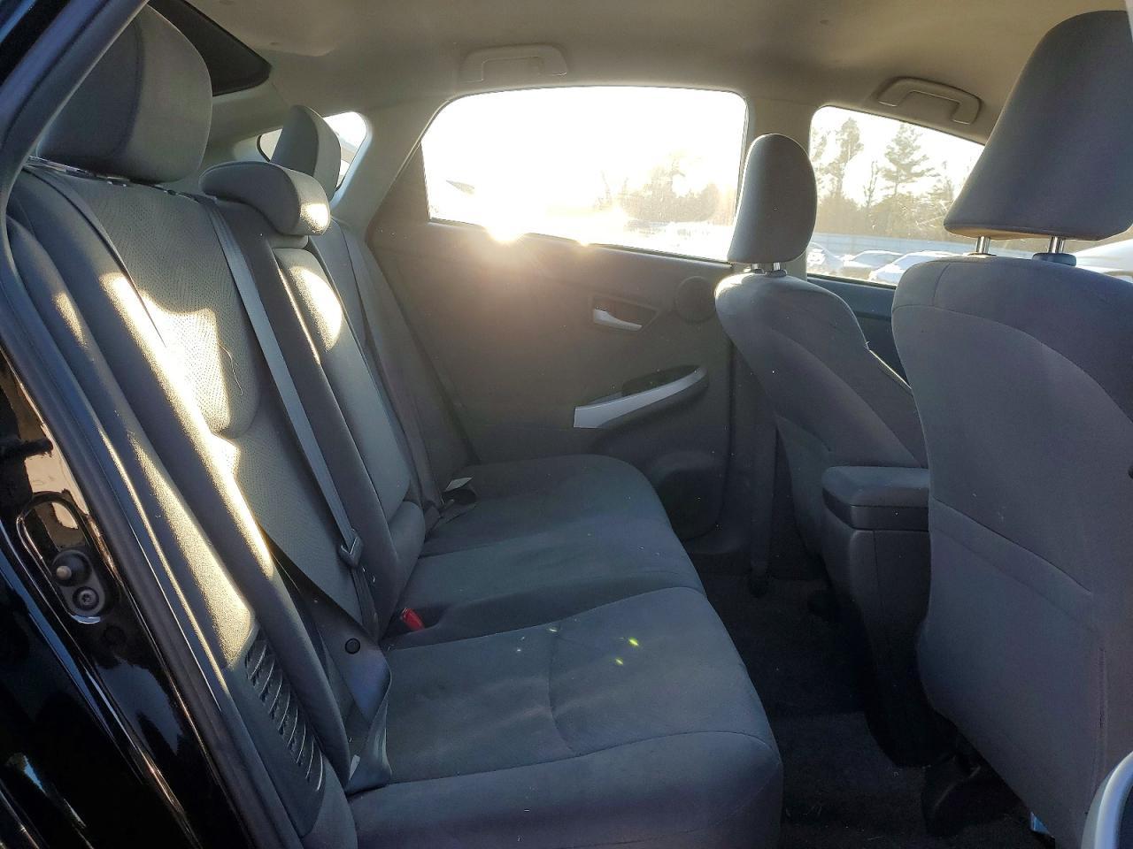 2011 TOYOTA PRIUS