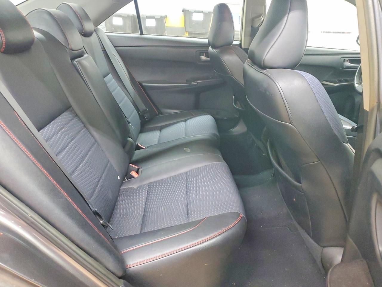 2015 TOYOTA CAMRY