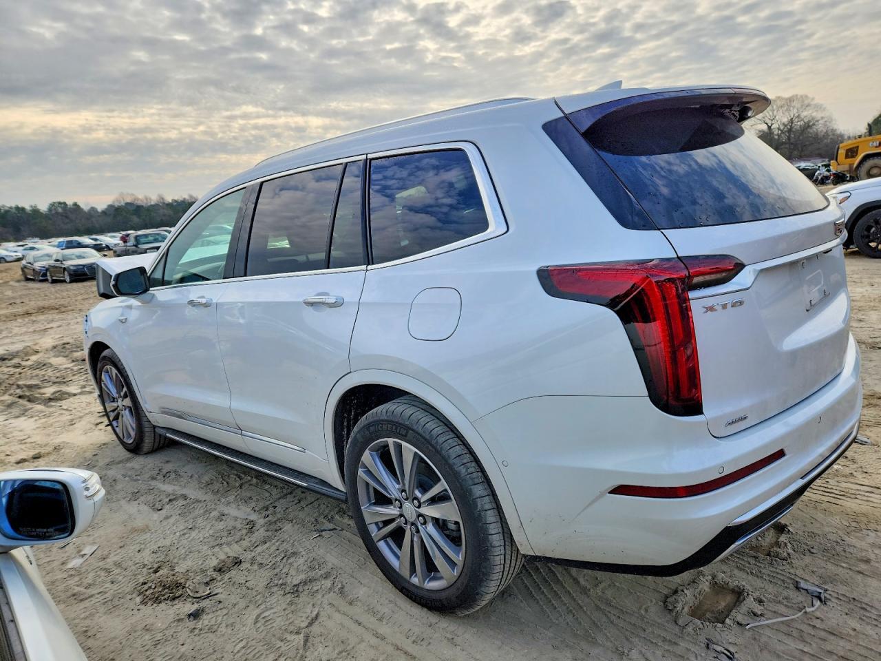 2025 CADILLAC XT6