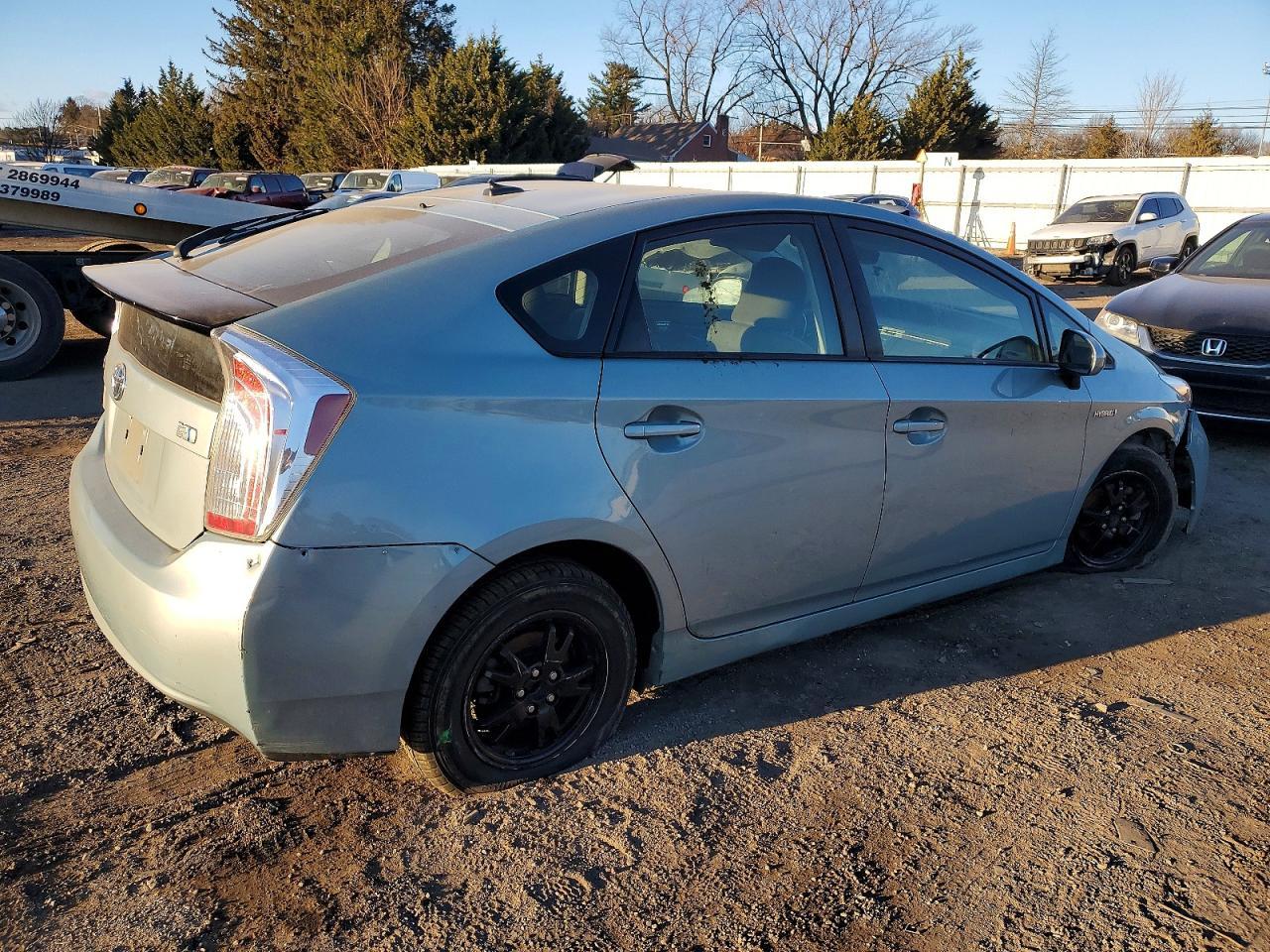 2015 TOYOTA PRIUS