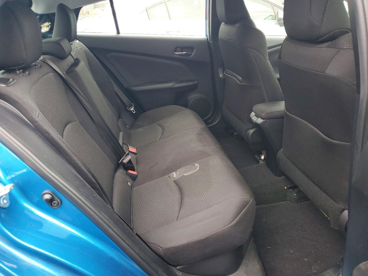 2019 TOYOTA PRIUS