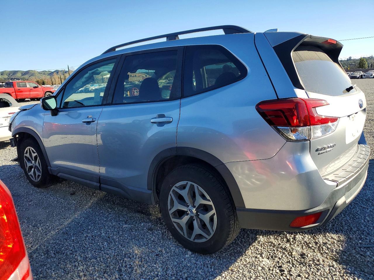 2020 SUBARU FORESTER