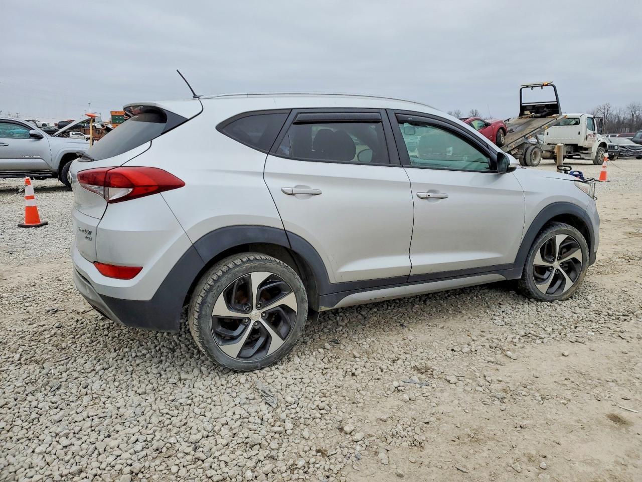 2017 HYUNDAI TUCSON