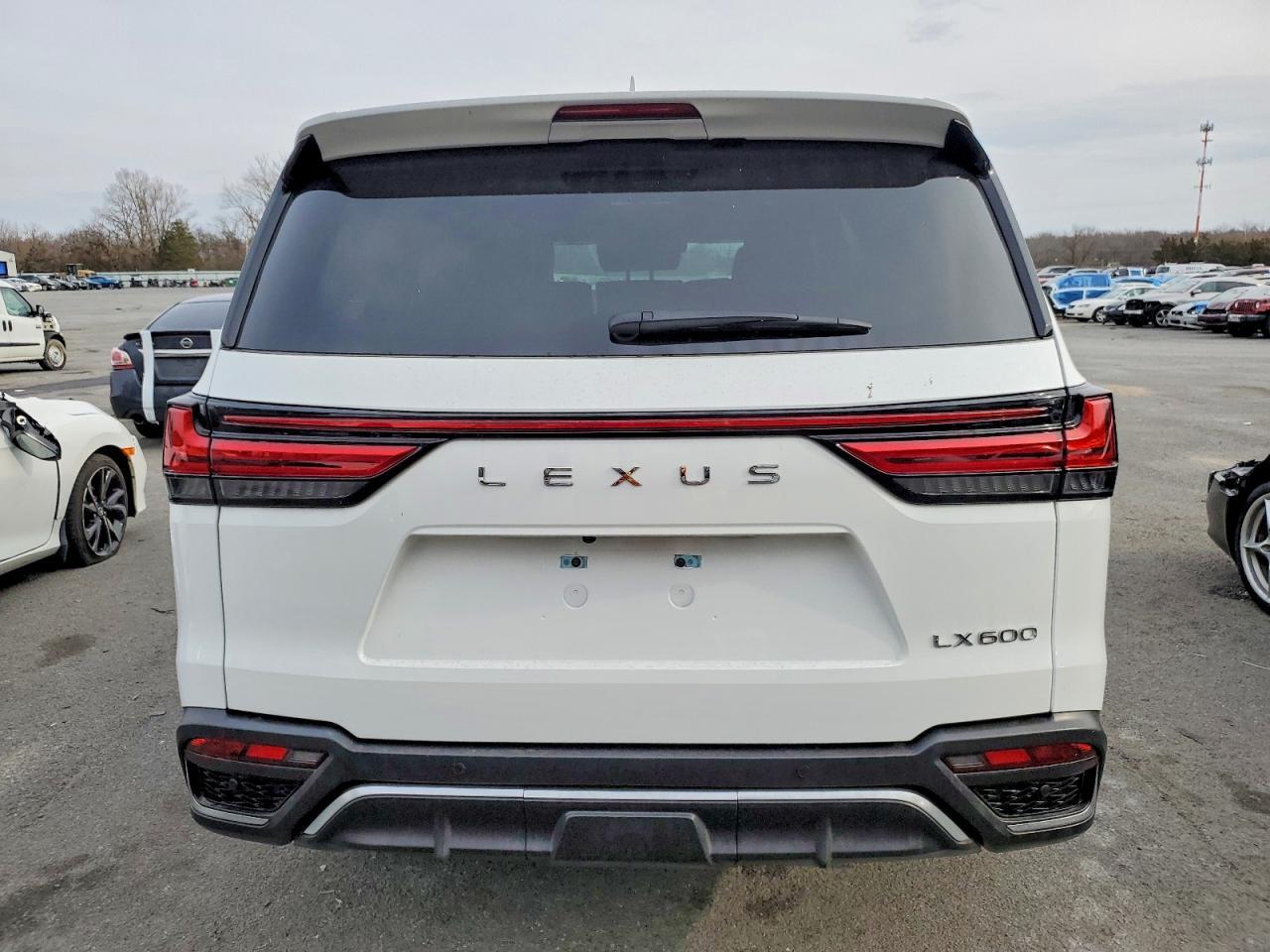 2024 LEXUS LX 600