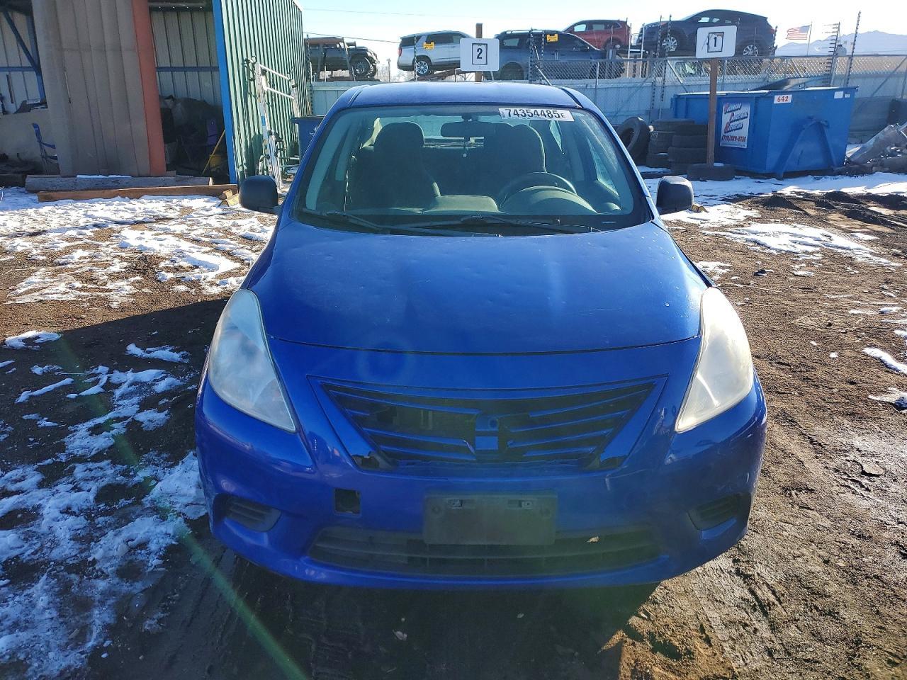 2014 NISSAN VERSA