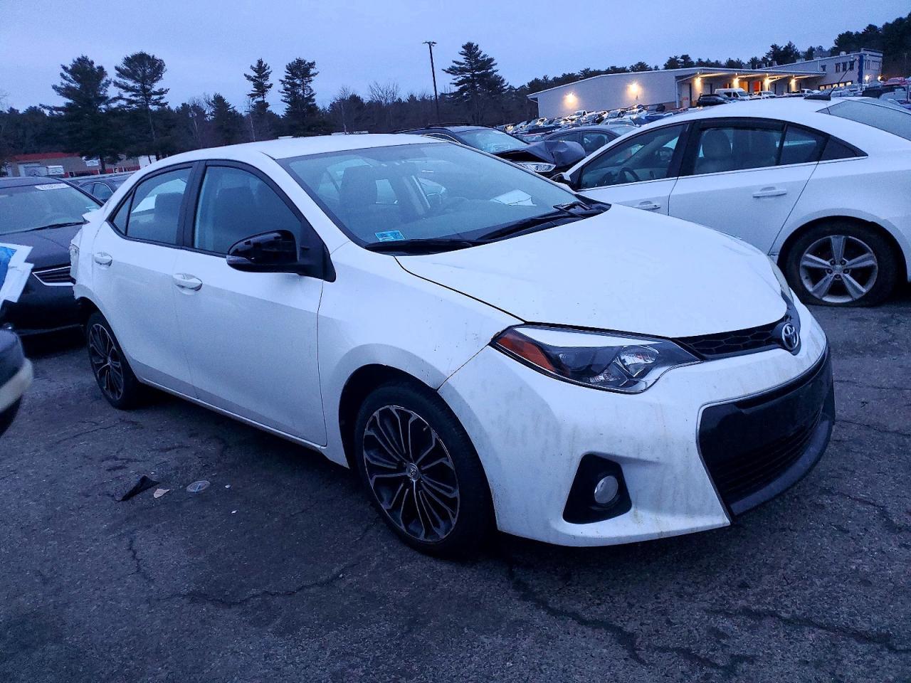 2016 TOYOTA COROLLA