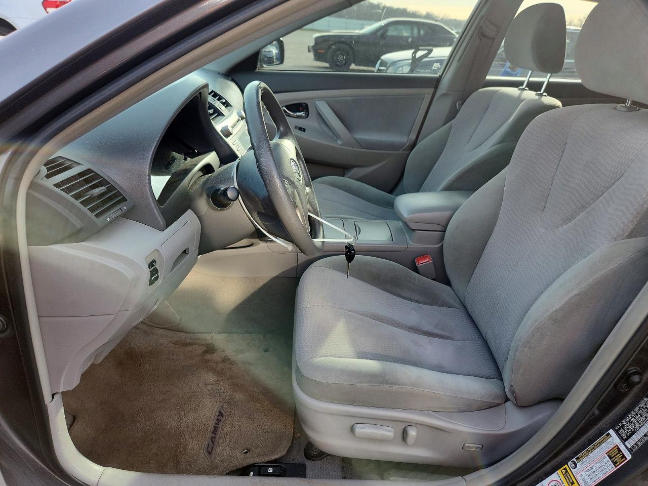 2010 TOYOTA CAMRY