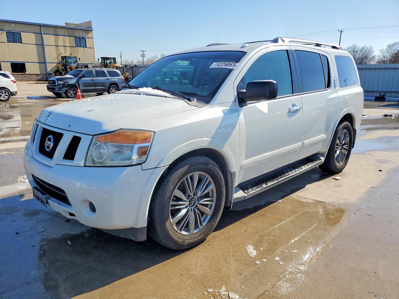 2013 NISSAN Armada