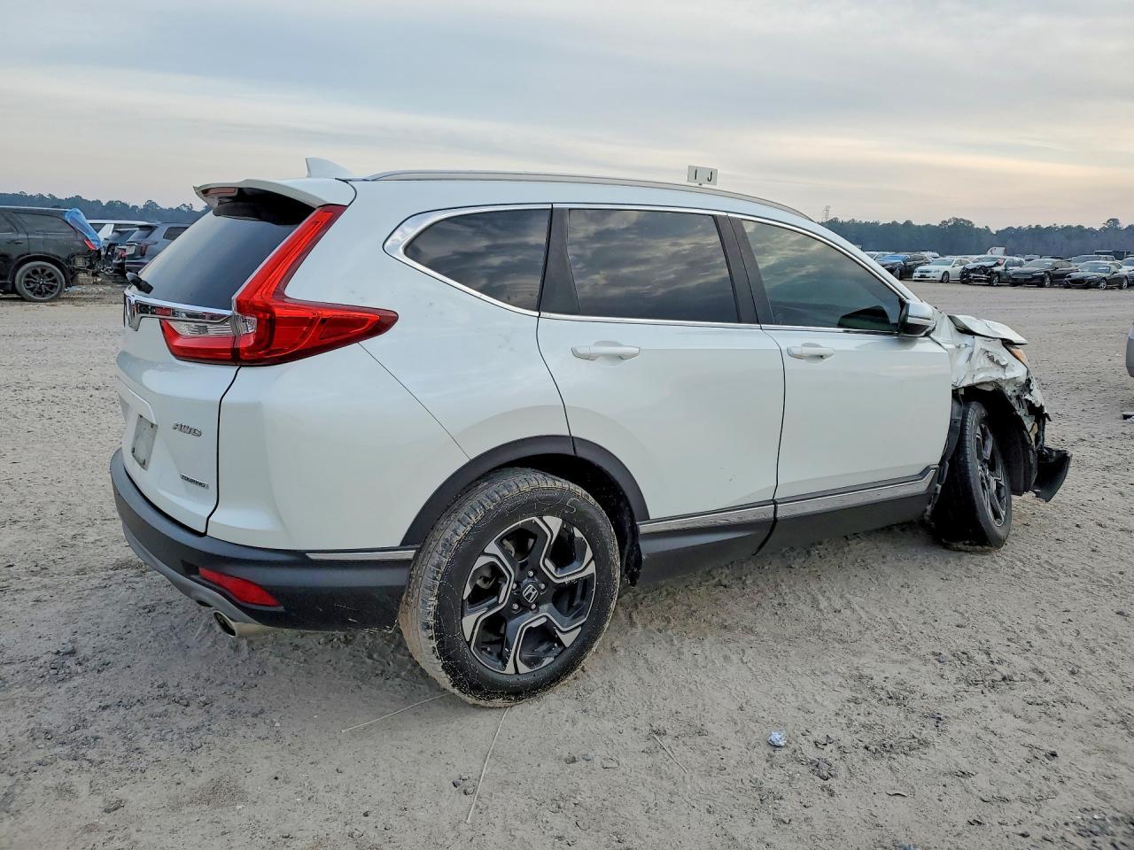2018 HONDA CR-V