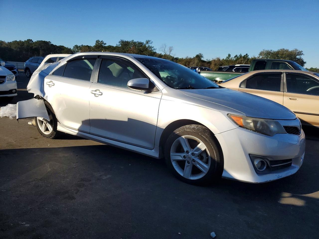 2013 TOYOTA CAMRY