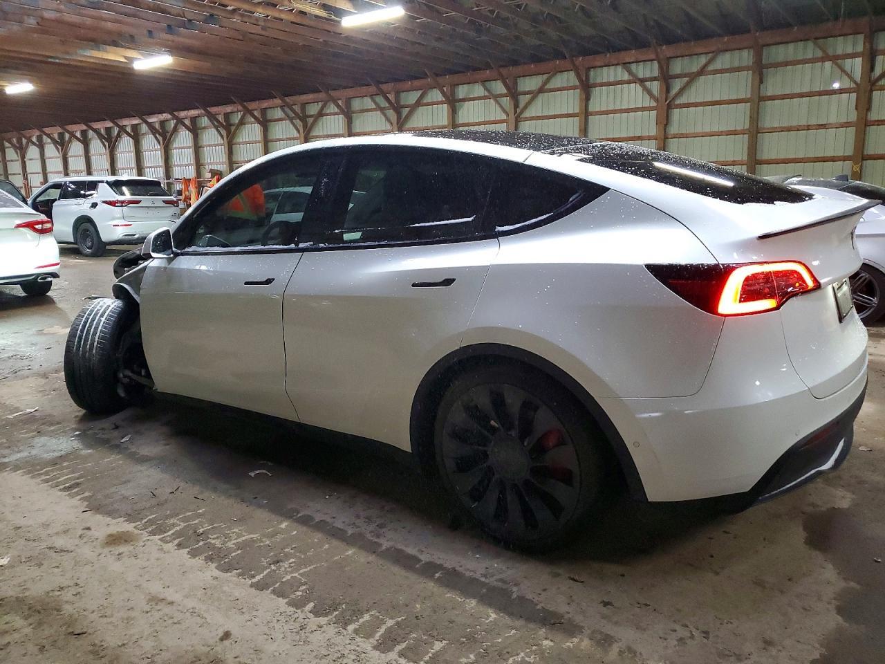 2022 TESLA MODEL Y
