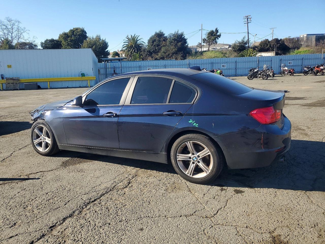 2013 BMW 3 SERIES