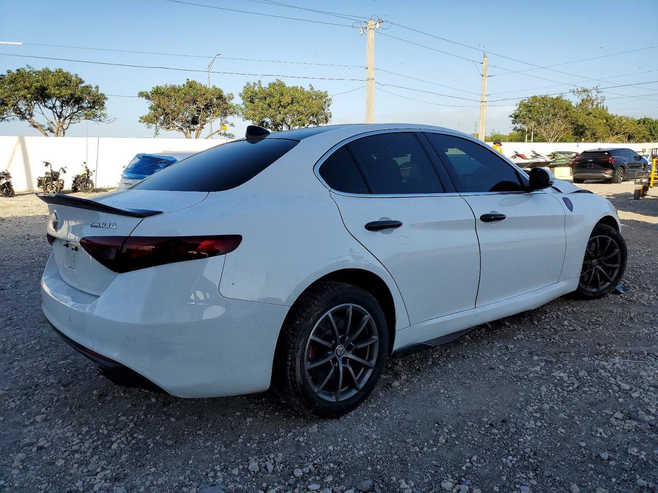 2018 ALFA ROMEO Giulia