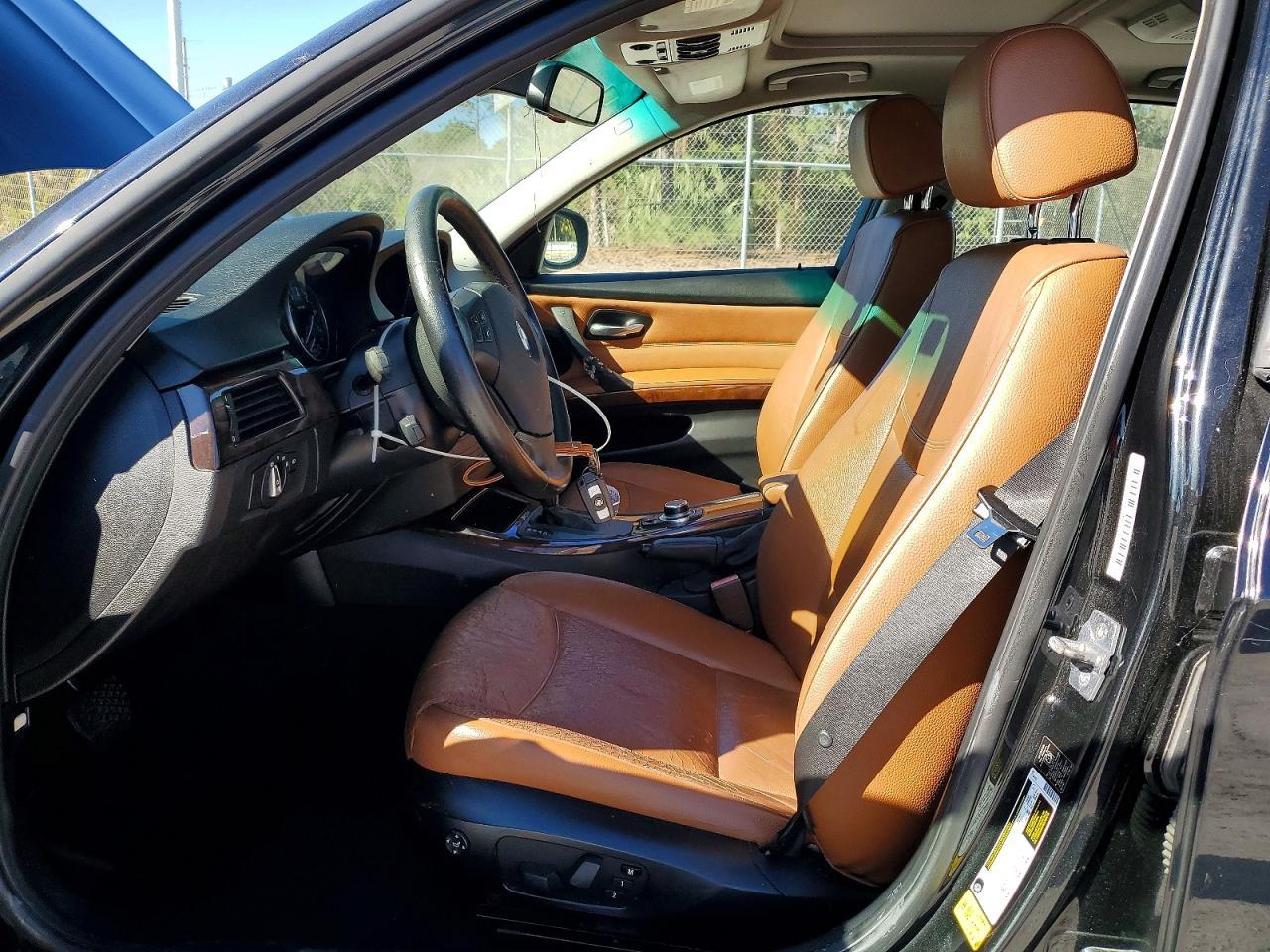 2011 BMW 3 SERIES