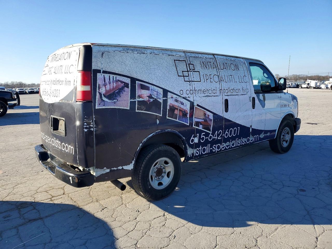 2005 CHEVROLET Express 3500