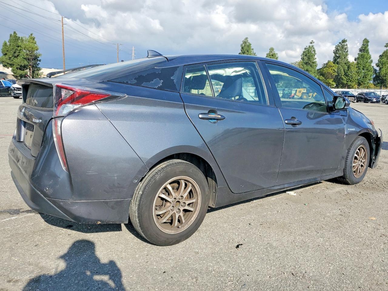 2018 TOYOTA PRIUS