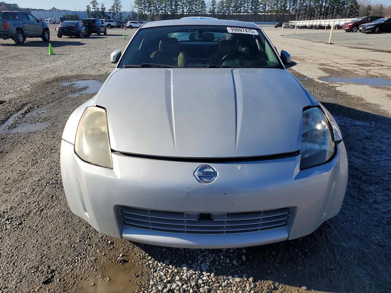 2003 NISSAN Z