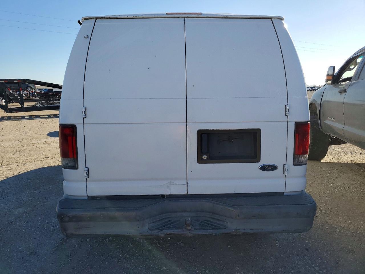 2004 FORD ECONOLINE