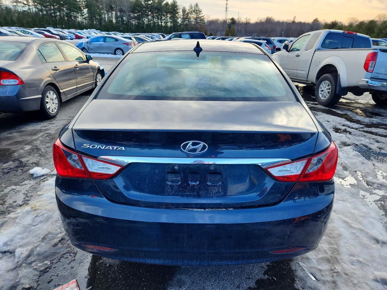 2011 HYUNDAI SONATA