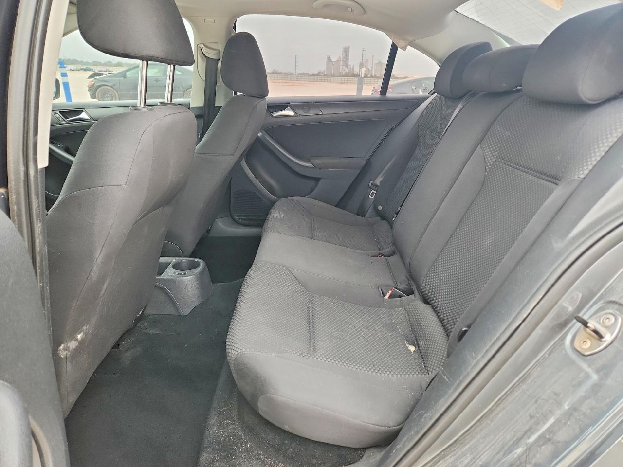 2011 VOLKSWAGEN JETTA
