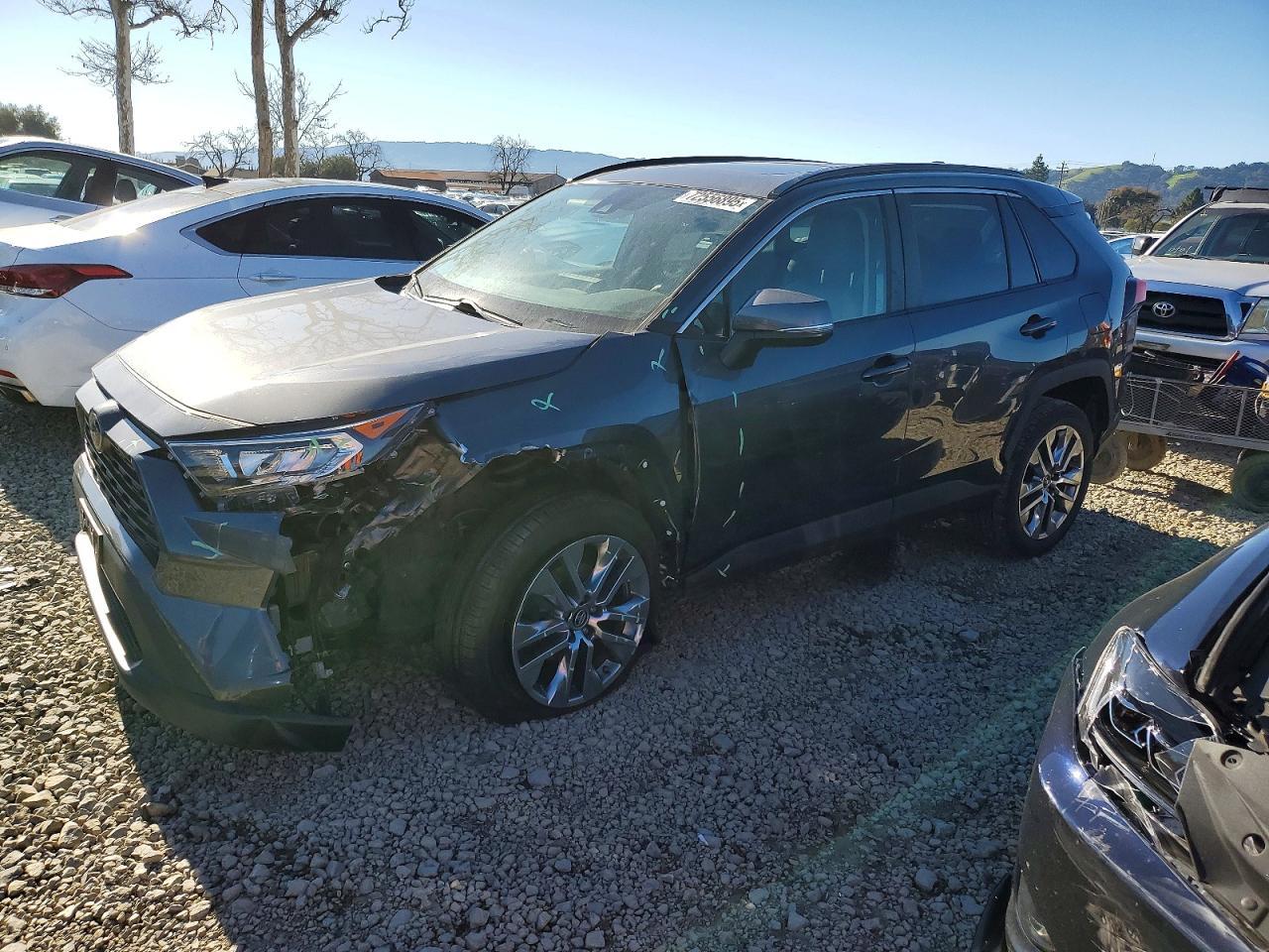 2019 TOYOTA RAV4