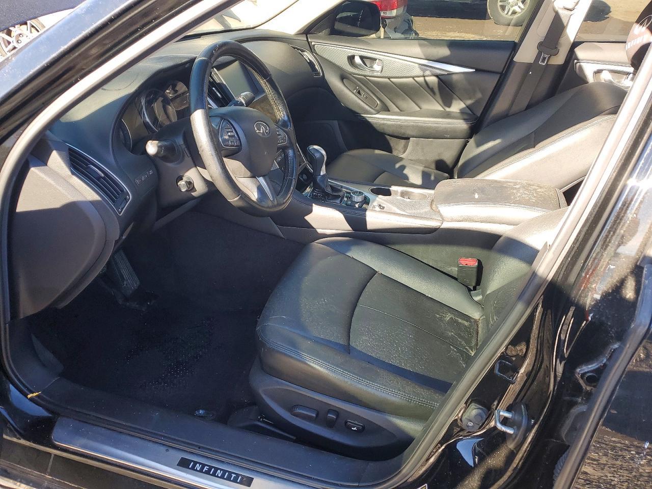 2016 INFINITI Q50