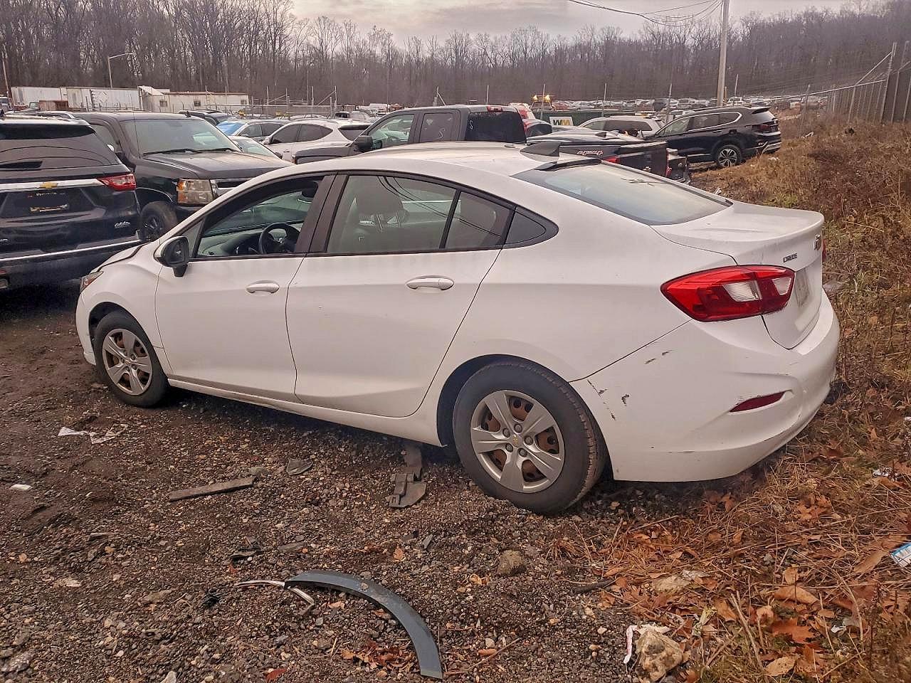 2016 CHEVROLET CRUZE