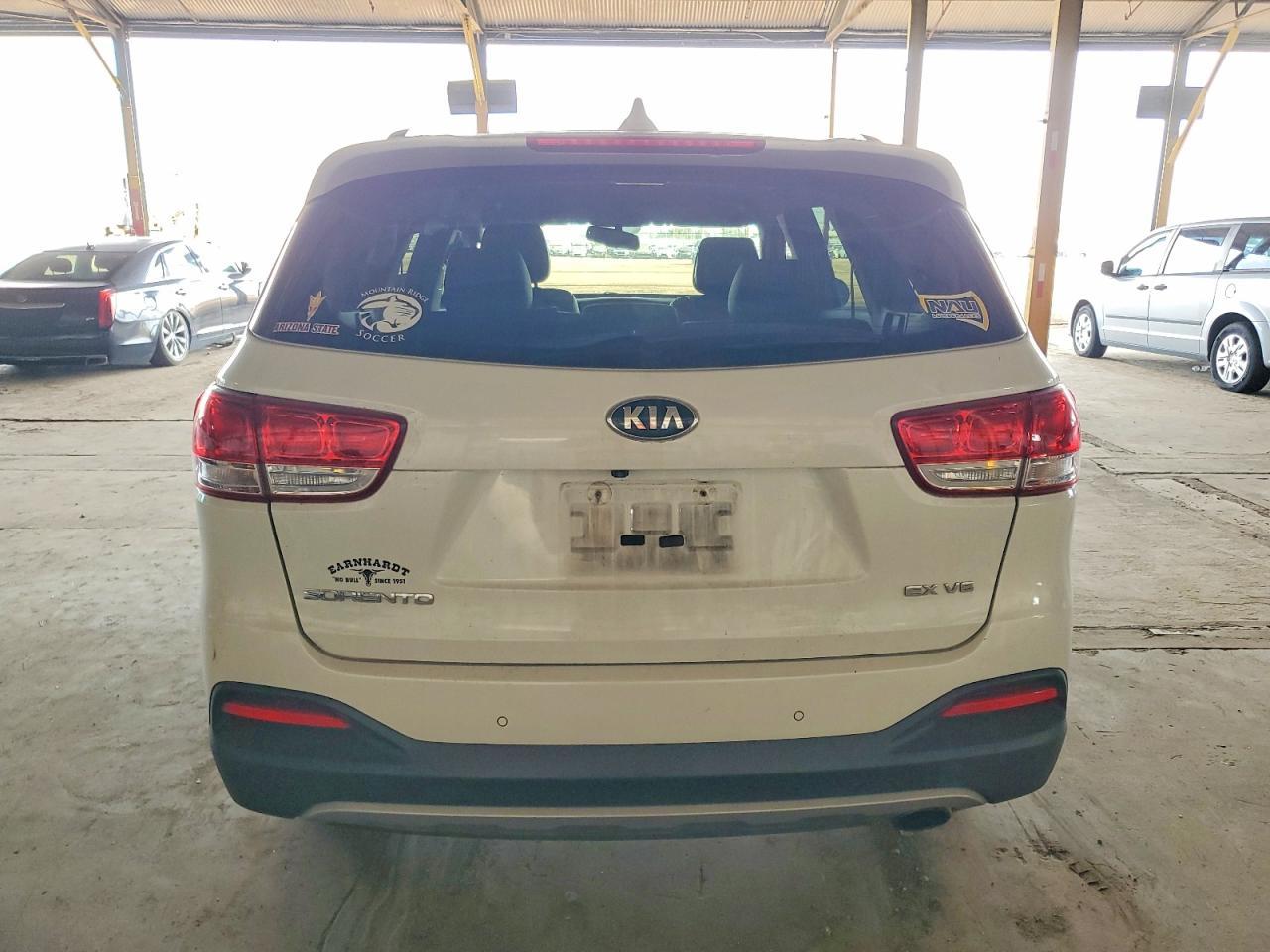 2016 KIA SORENTO