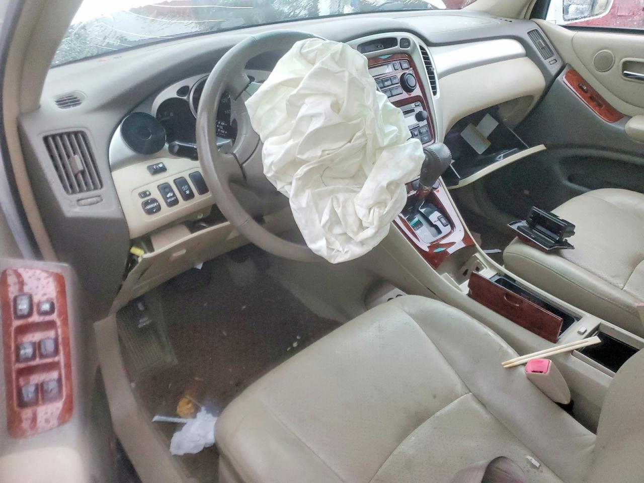 2006 TOYOTA HIGHLANDER