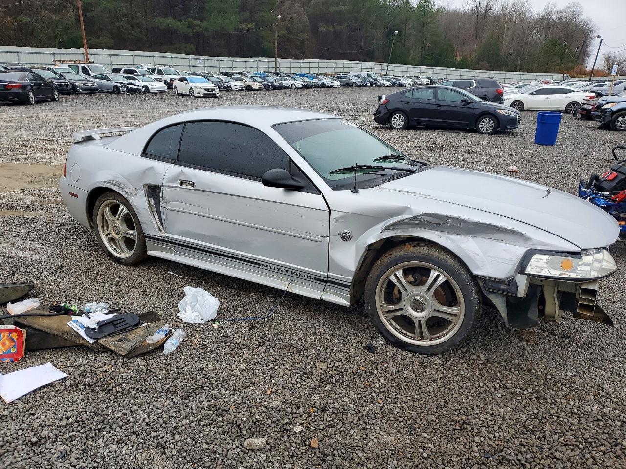 2004 FORD MUSTANG
