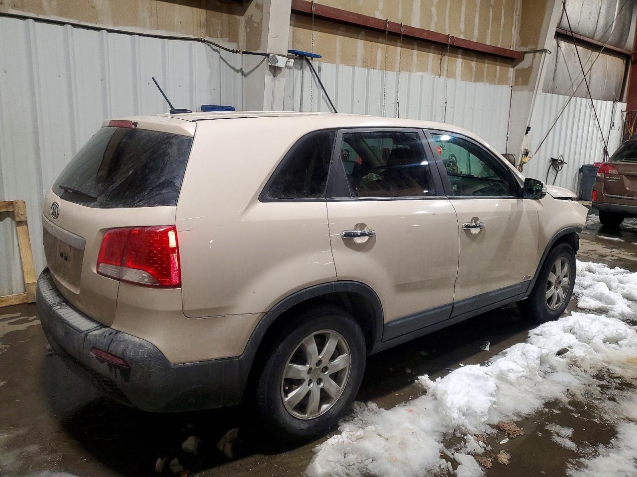 2011 KIA SORENTO