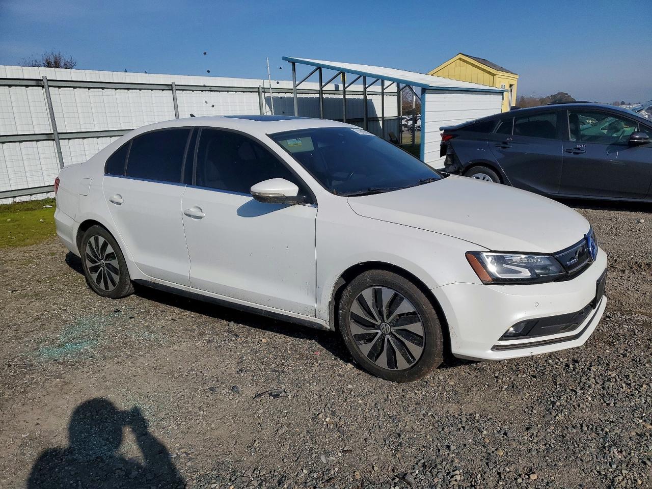 2016 VOLKSWAGEN JETTA