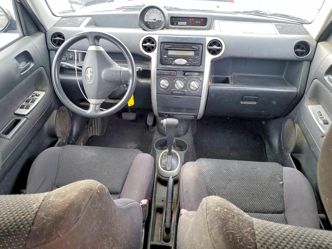 2005 TOYOTA SCION