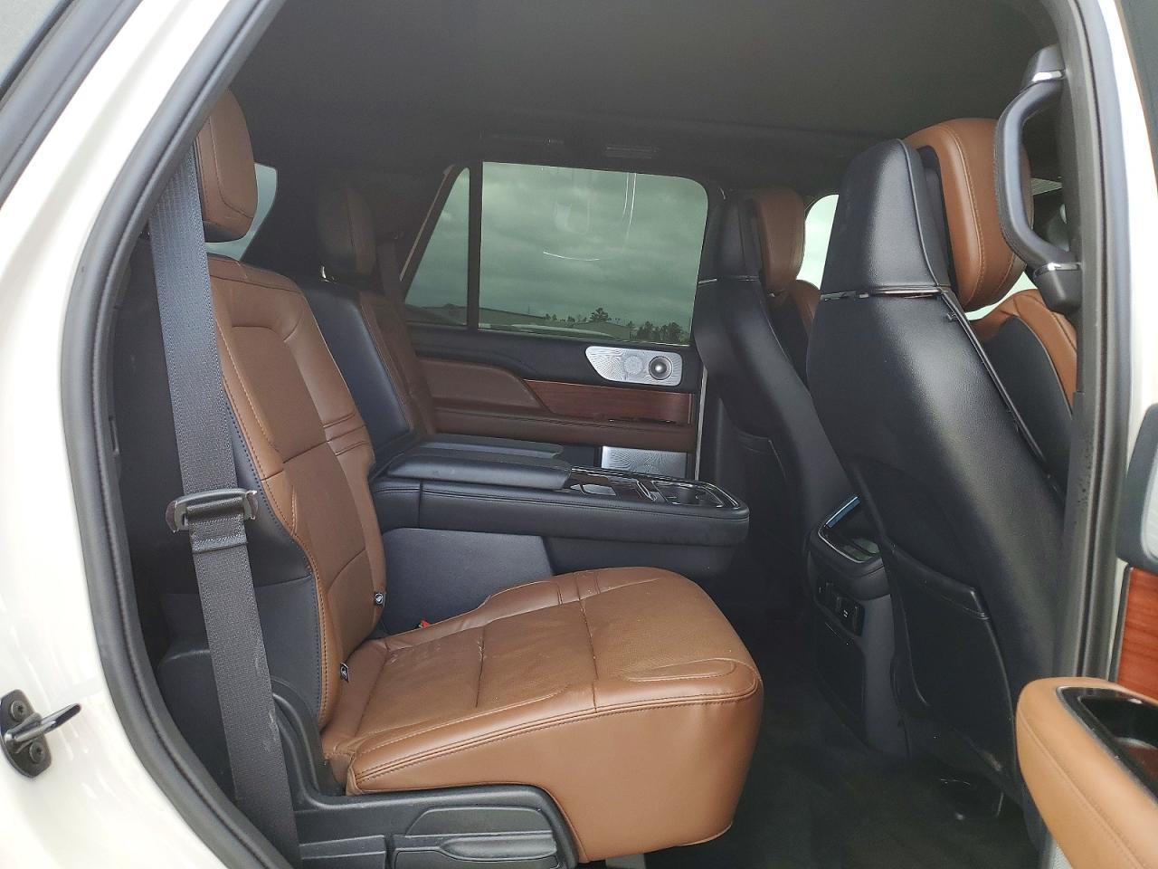 2024 LINCOLN Navigator