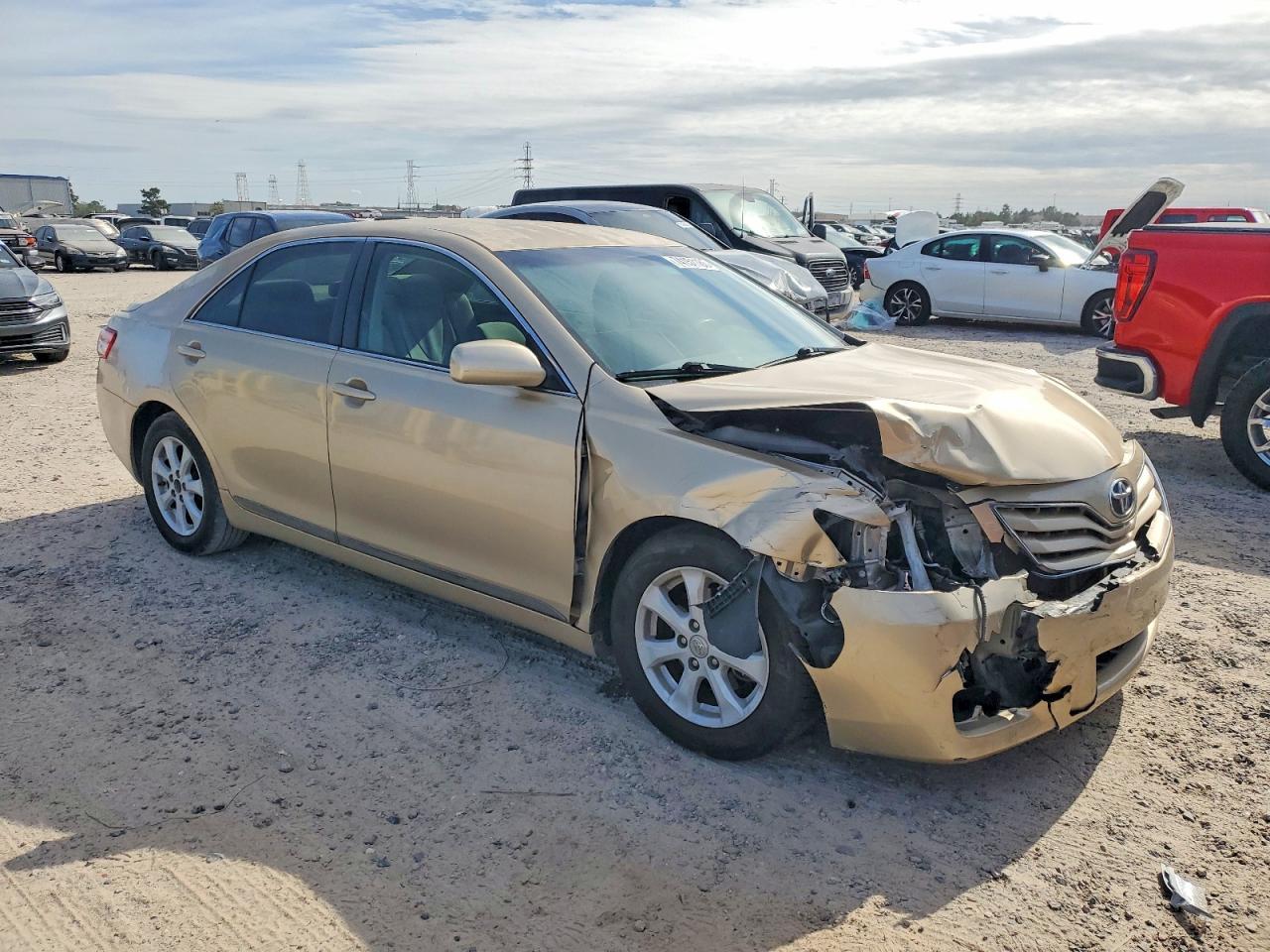 2011 TOYOTA CAMRY