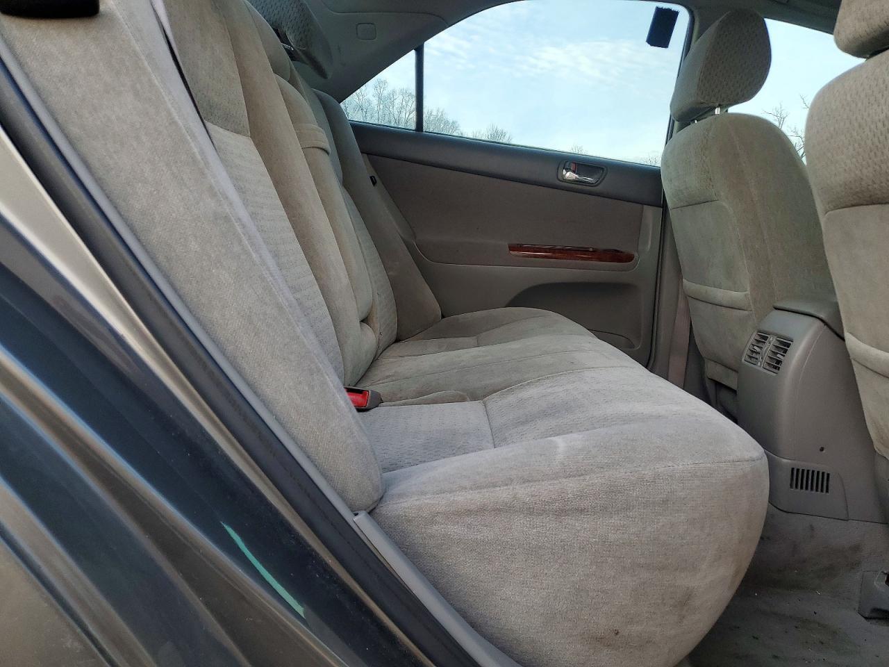 2002 TOYOTA CAMRY