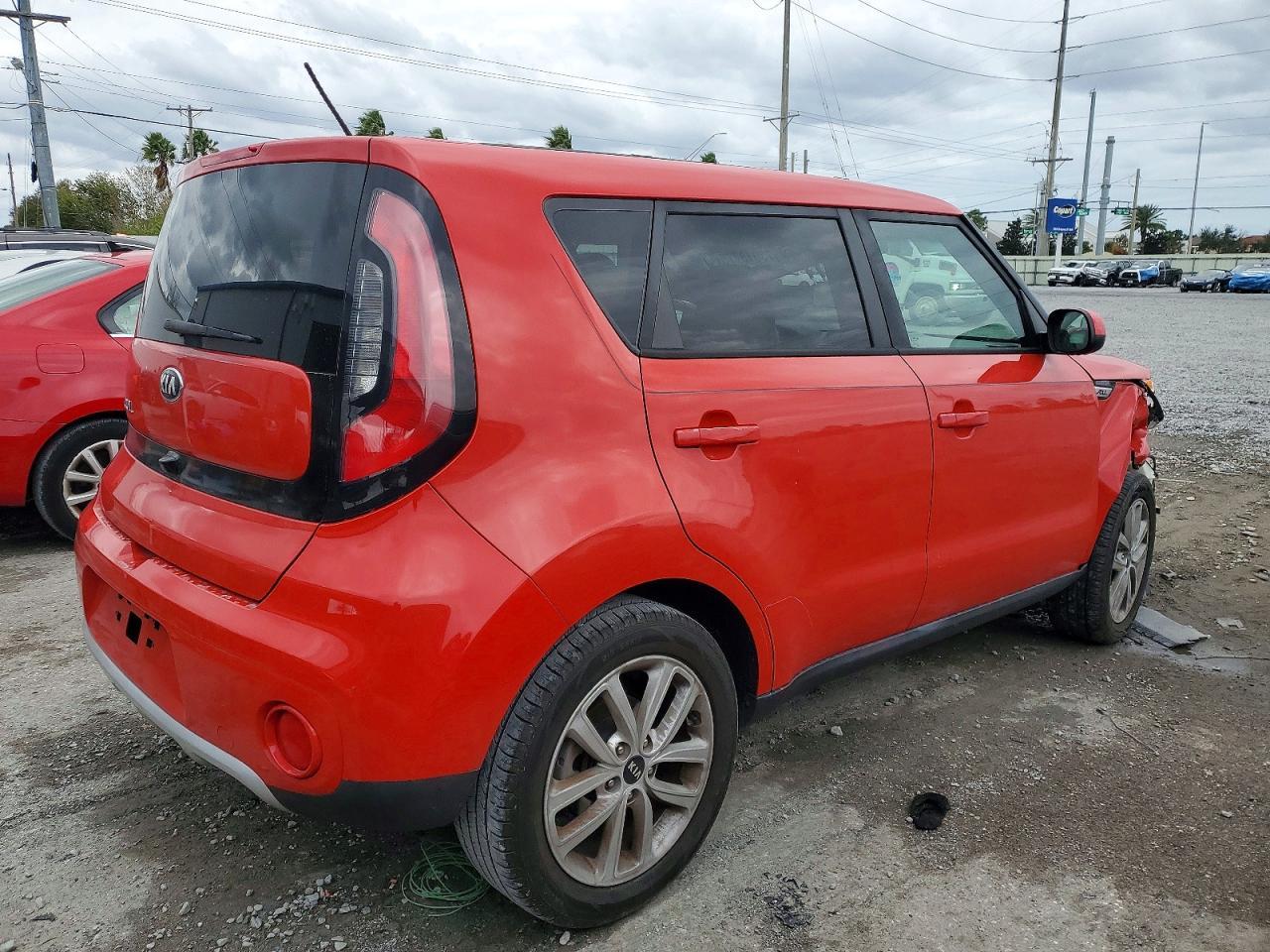 2017 KIA SOUL