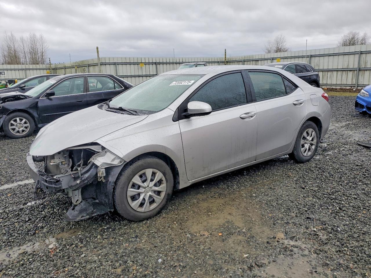 2015 TOYOTA COROLLA