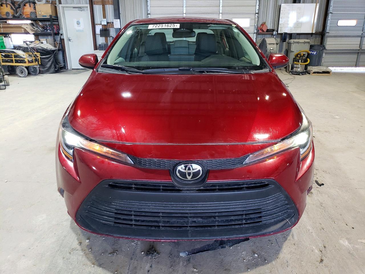 2025 TOYOTA COROLLA