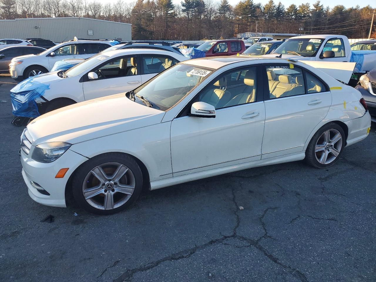 2011 MERCEDES-BENZ C-CLASS