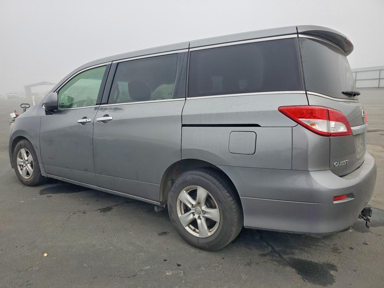2015 NISSAN Quest