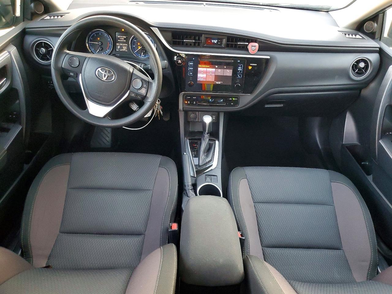 2017 TOYOTA COROLLA