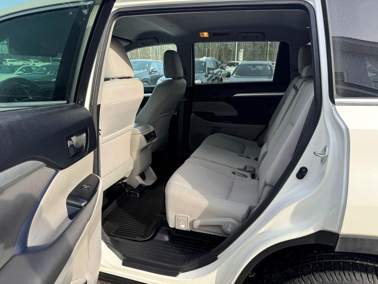 2017 TOYOTA HIGHLANDER