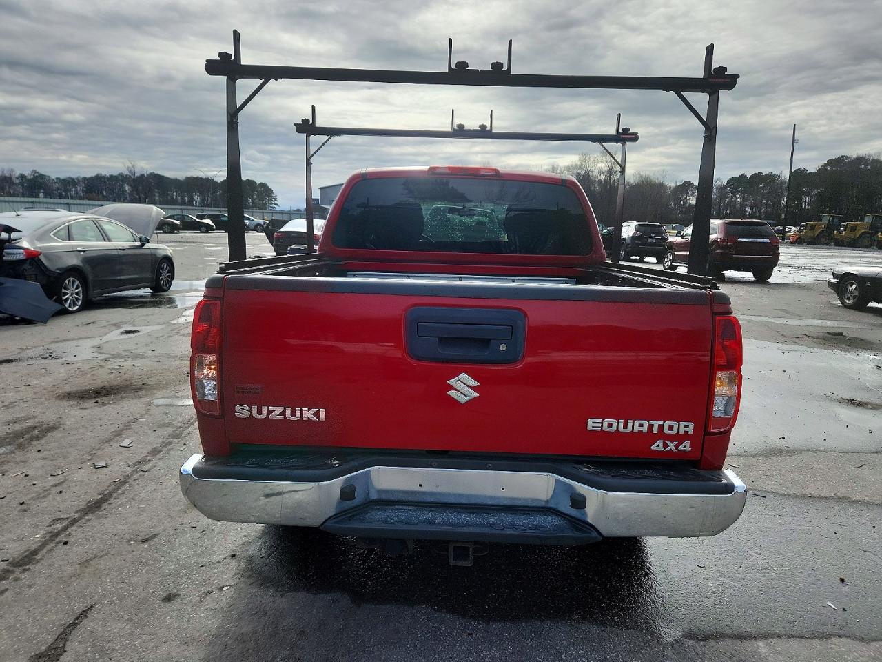 2011 SUZUKI Equator