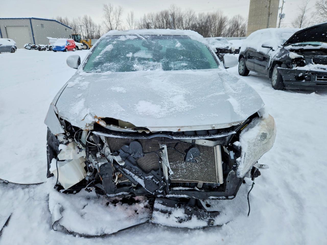 2011 TOYOTA Avalon