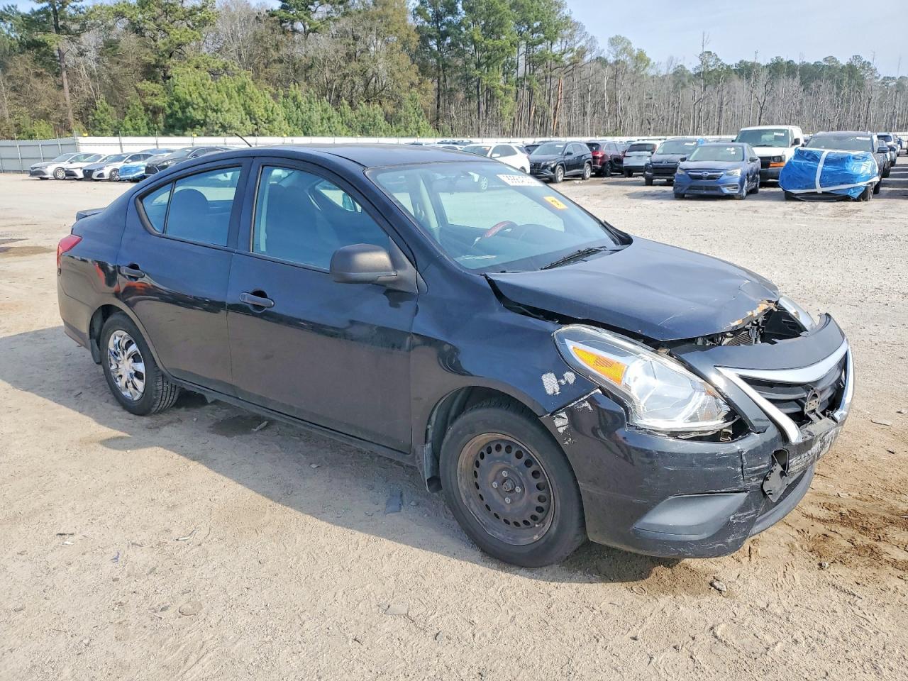 2015 NISSAN VERSA