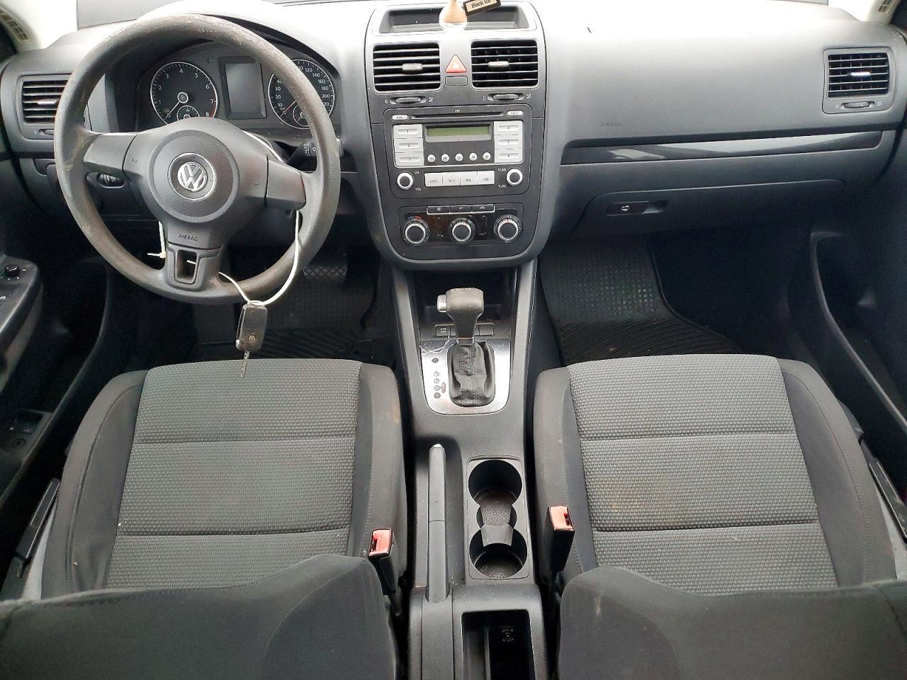 2010 VOLKSWAGEN JETTA