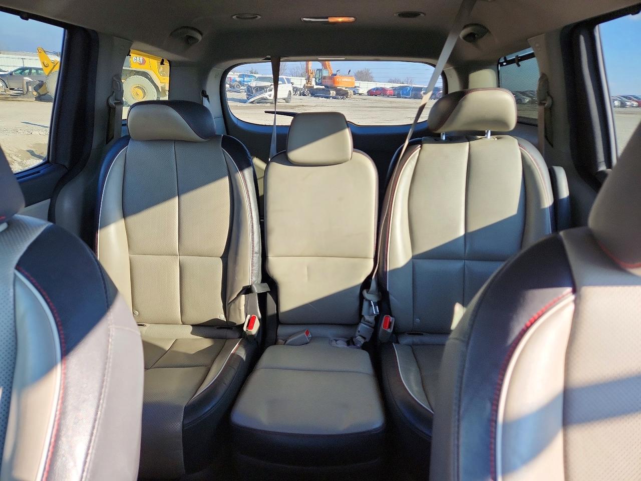 2017 KIA SEDONA
